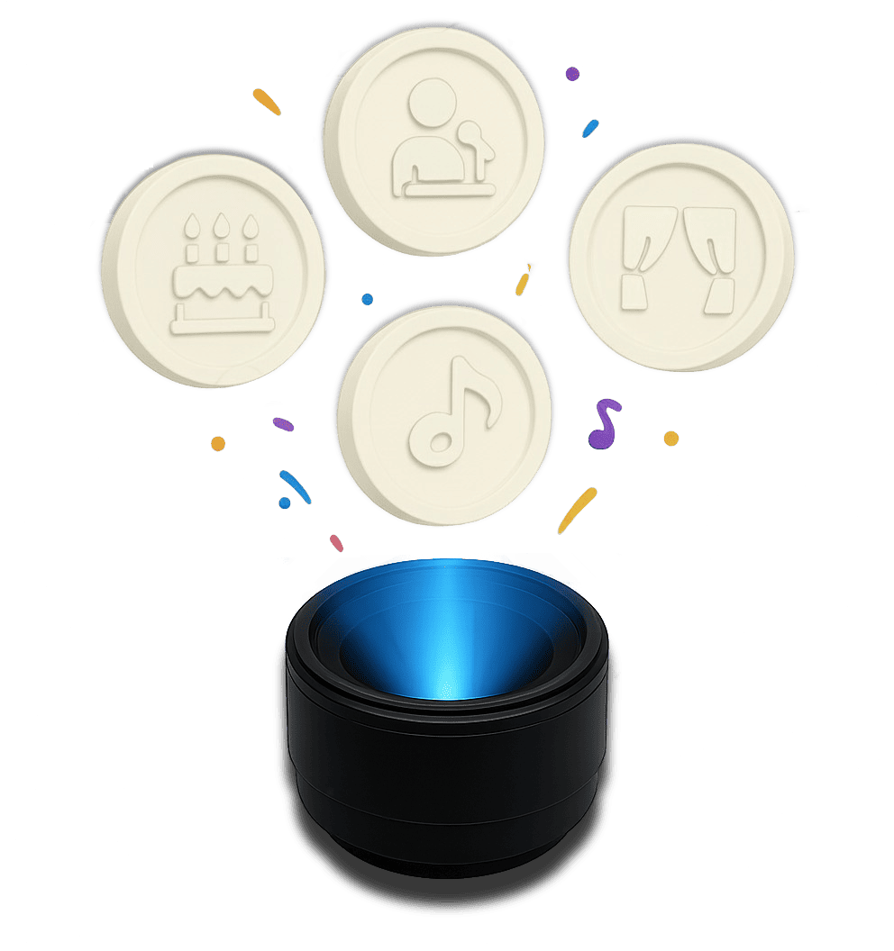 Logo Focus&Toit représentant un objectif photo projetant quatre icônes beige symbolisant les prestations événementielles : anniversaire, conférence, musique et spectacle.