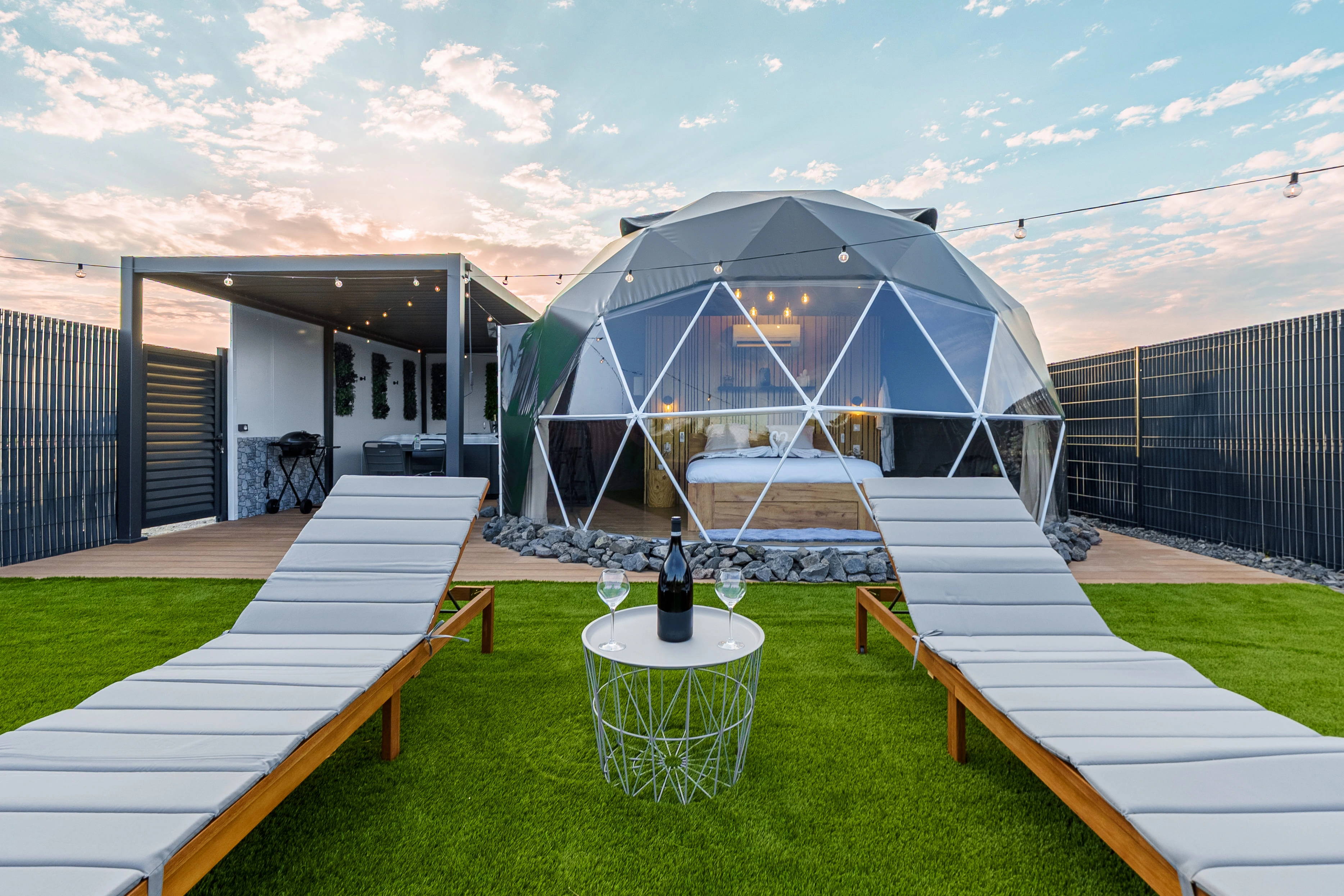 Logement atypique en forme de bulle – photographie immobilière Focus&Toit.